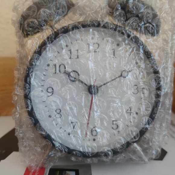 Hito Alarm Clock - Picture 4 of 5